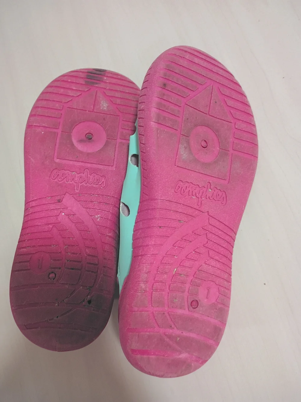 Kids Oomphies Aqua-Turquoise and Pink Water Shoes